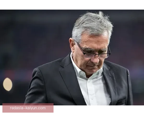 德国国家队新阵容揭晓，年轻球员表现亮眼，备受期待未来足球之路。