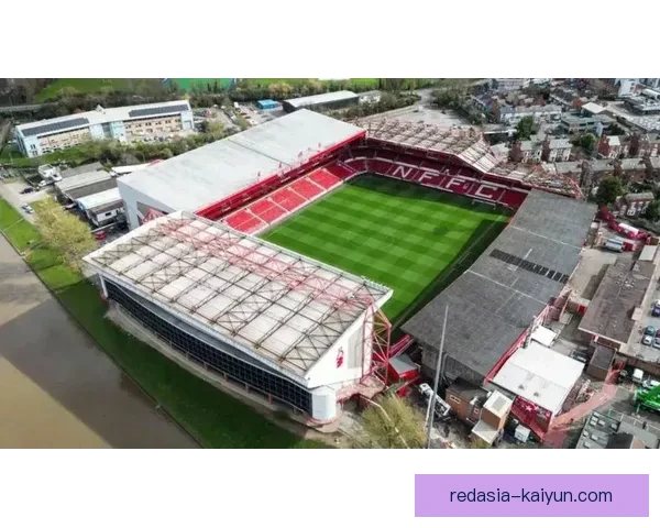 英超森林城市球场迎来新赛季，场地设施持续提升值得关注