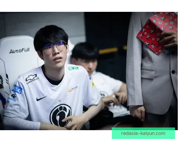 卡利亚里转会策略分析，备受关注的动态与未来规划